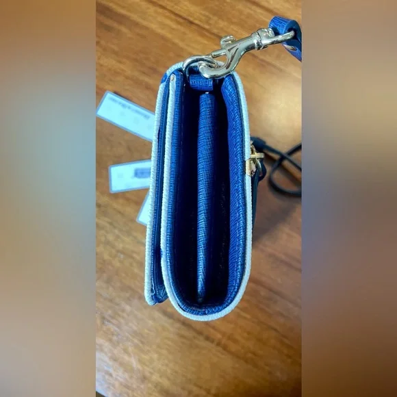 Chicago Cubs Dooney & Bourke MLB Crossbody Clutch White & Blue NWT - Picture 6 of 13